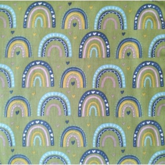 Arco- Iris fundo verde